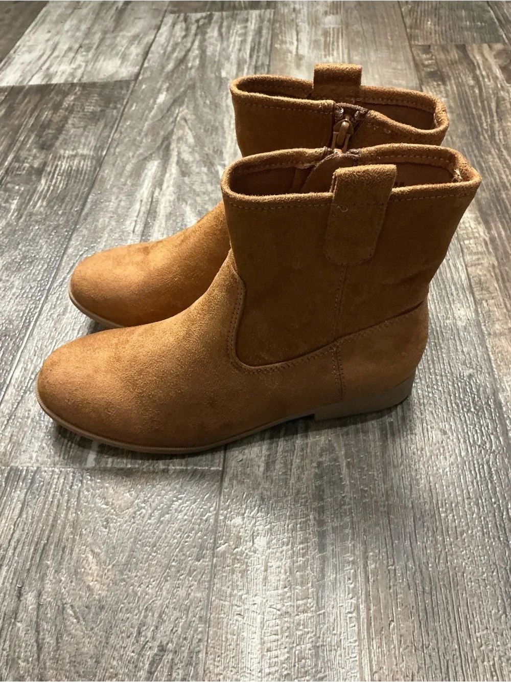 Kid’s H&M Tan Faux Suede Ankle Booties Size 3.5